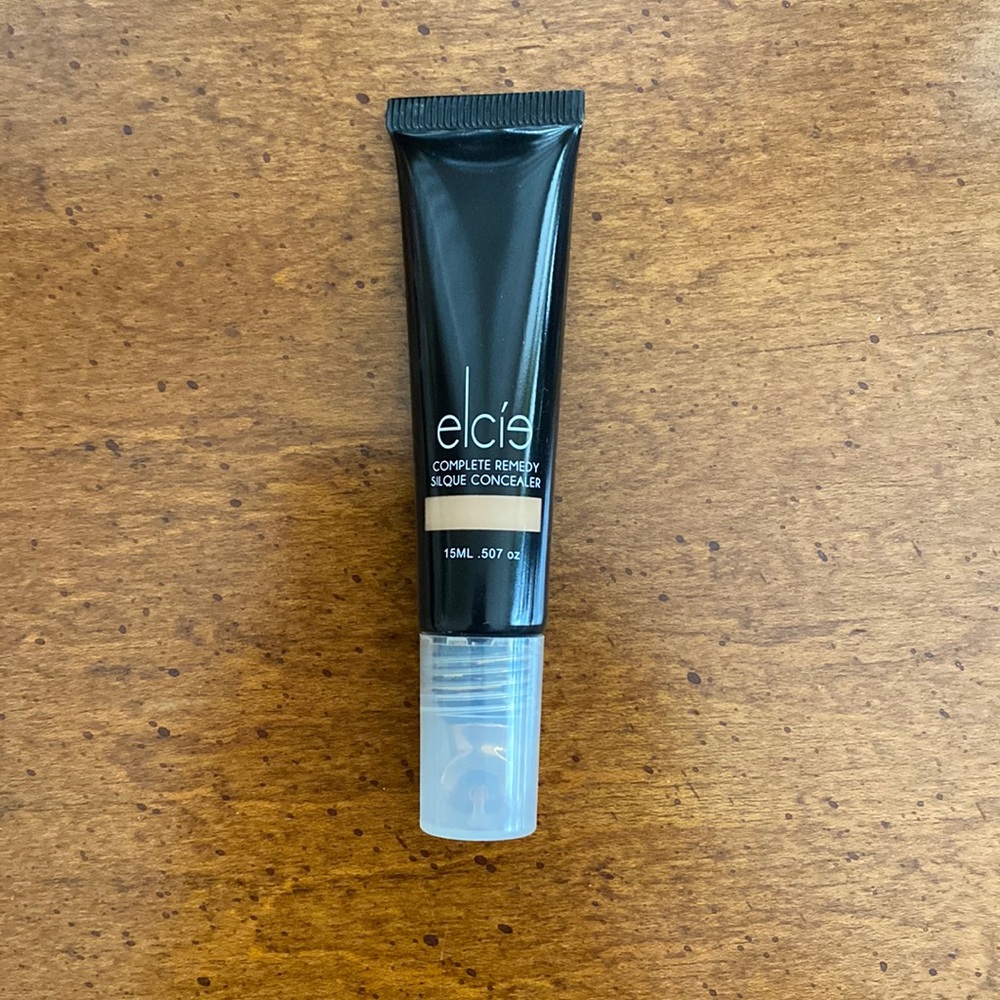 Elcie Cosmetics Complete Remedy Silque Concealer - Medium Tan